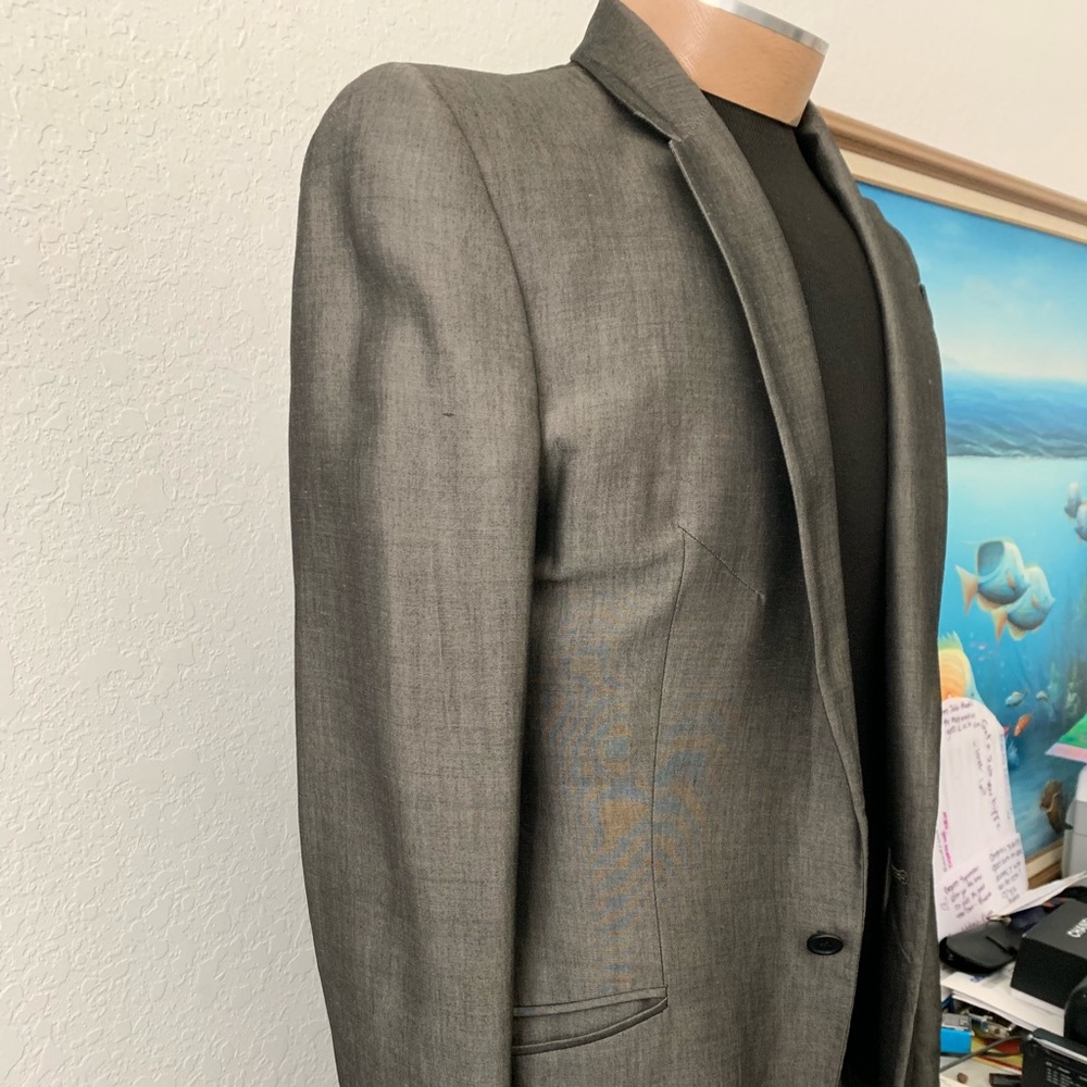 Men’s Jacket - Picture 2 of 5